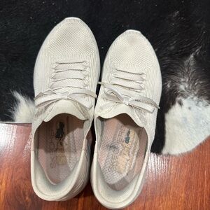 Skechers Women's Slip In Cream Sneakers